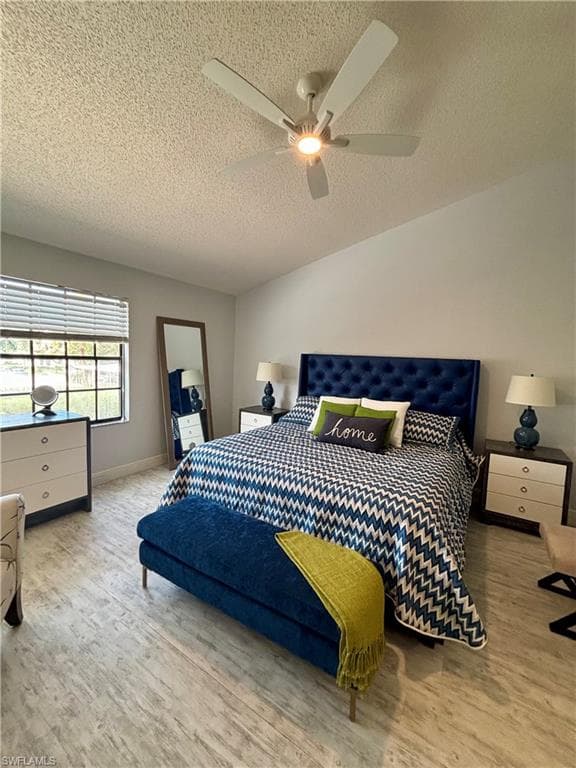 800 Meadowland DR # 4, NAPLES FL 34108-12