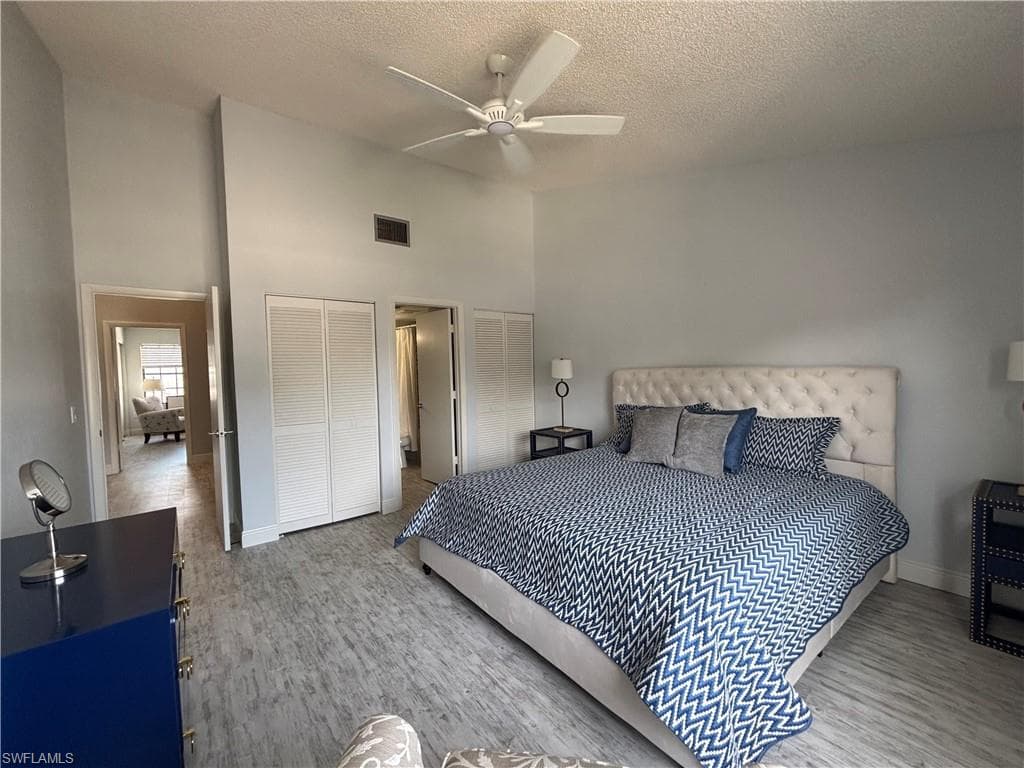 800 Meadowland DR # 4, NAPLES FL 34108-15