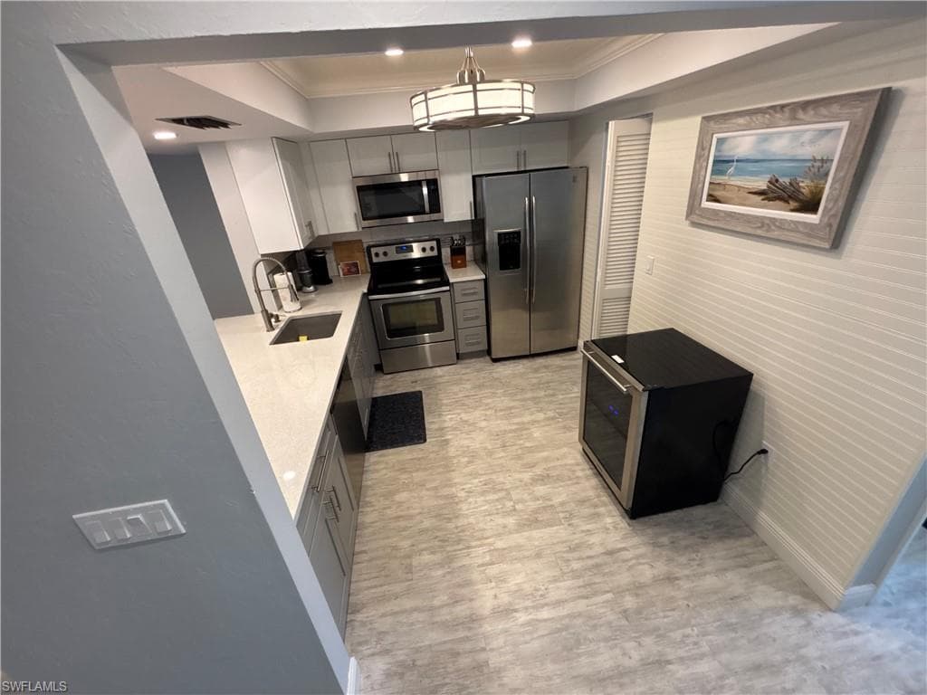 800 Meadowland DR # 4, NAPLES FL 34108-6