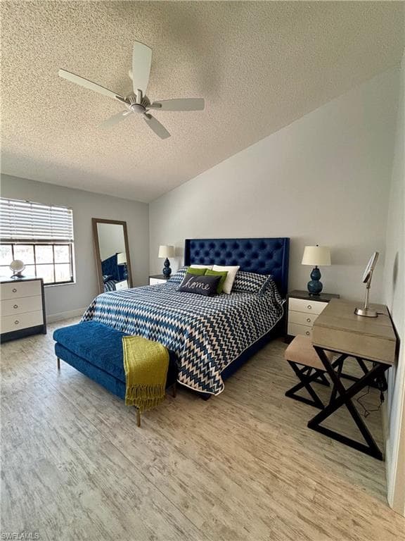 800 Meadowland DR # 4, NAPLES FL 34108-8