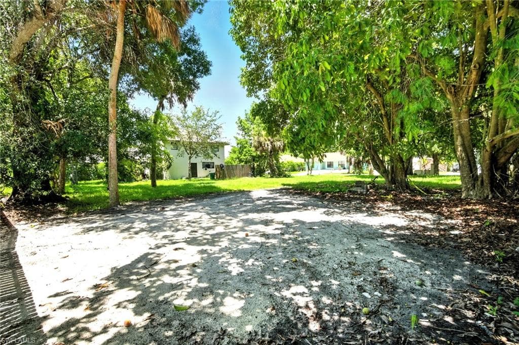 2960 Gordon ST, NAPLES FL 34112-7