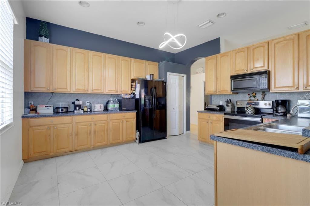 7384 Sika Deer WAY, FORT MYERS FL 33966-11
