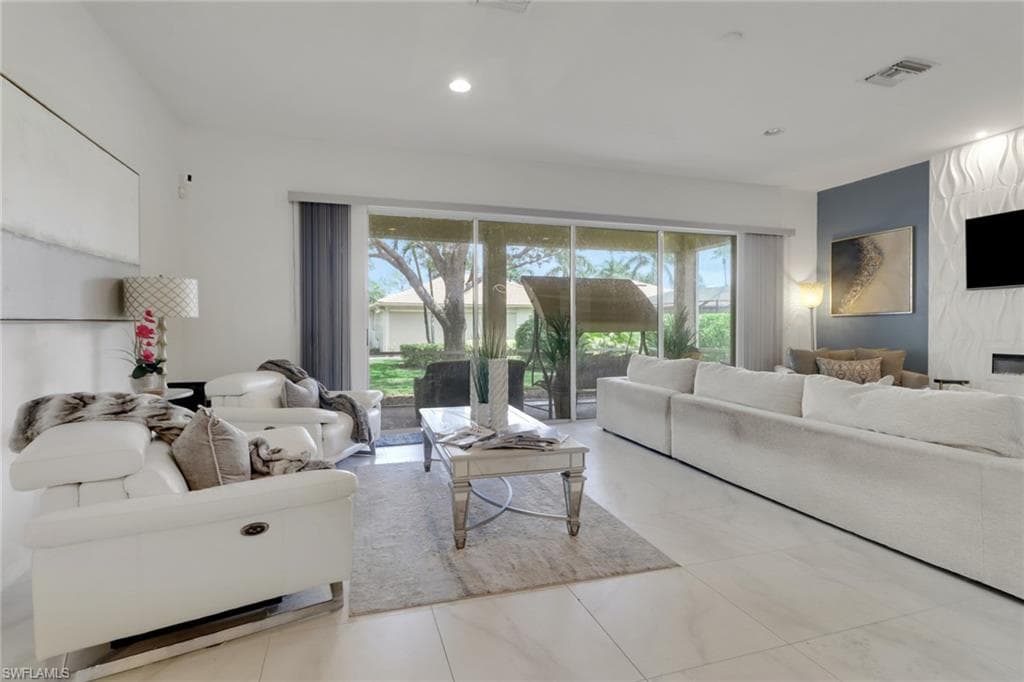 7384 Sika Deer WAY, FORT MYERS FL 33966-9