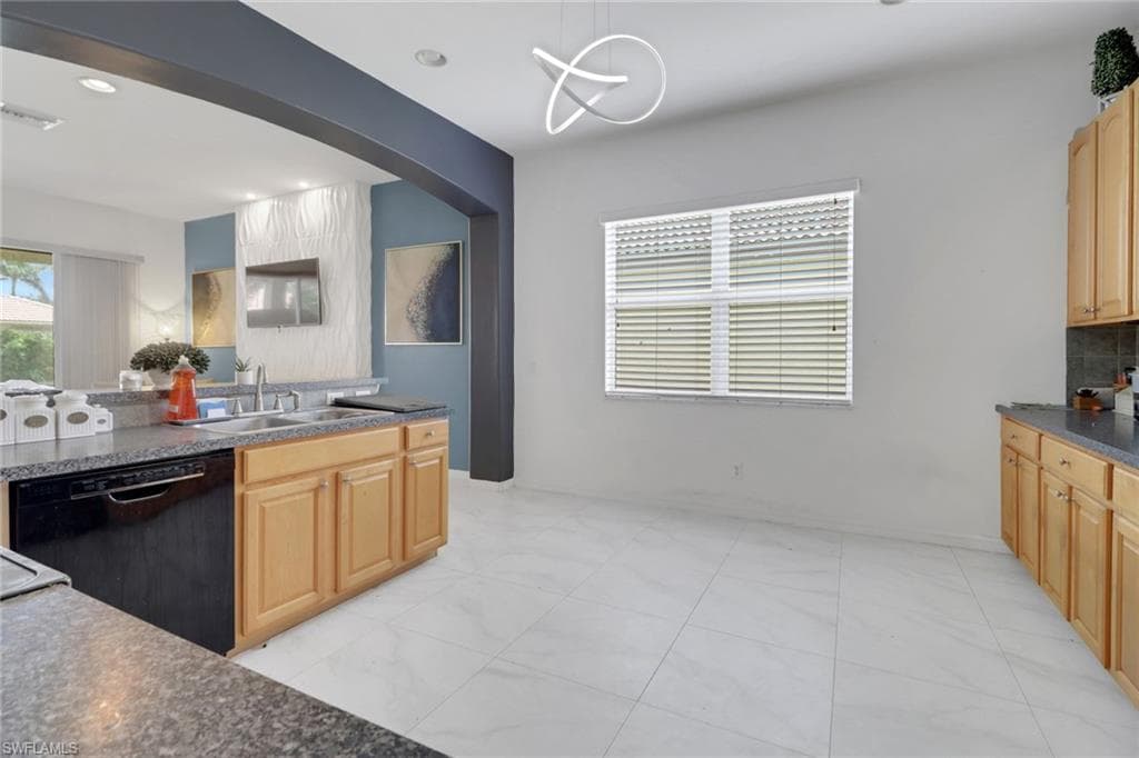 7384 Sika Deer WAY, FORT MYERS FL 33966-13
