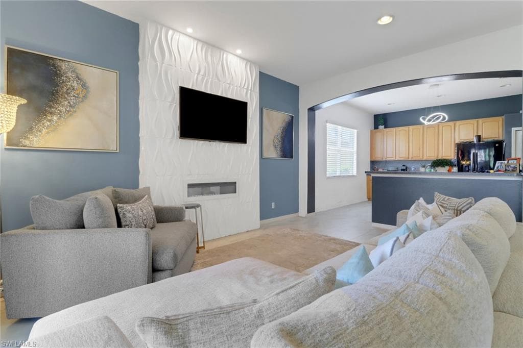 7384 Sika Deer WAY, FORT MYERS FL 33966-10