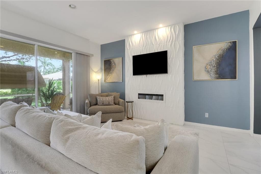 7384 Sika Deer WAY, FORT MYERS FL 33966-7