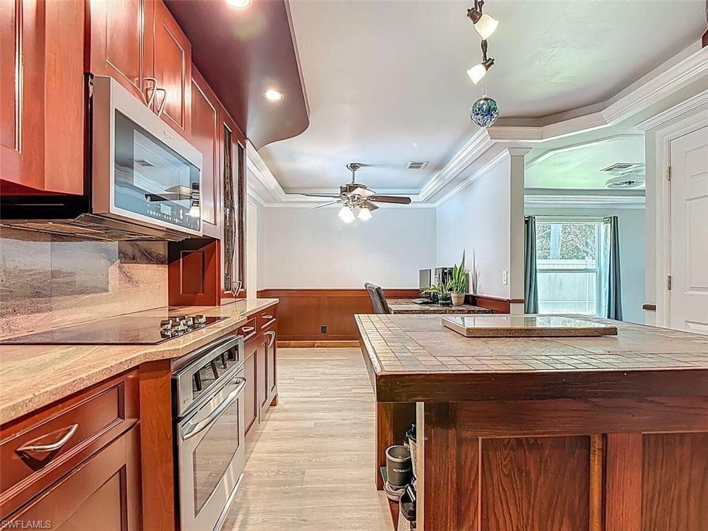 14991 Savannah DR, NAPLES FL 34119-23