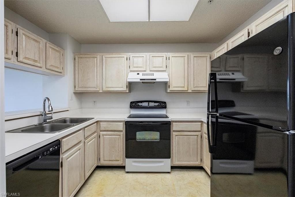 900 Arbor Lake DR # 307, NAPLES FL 34110-8