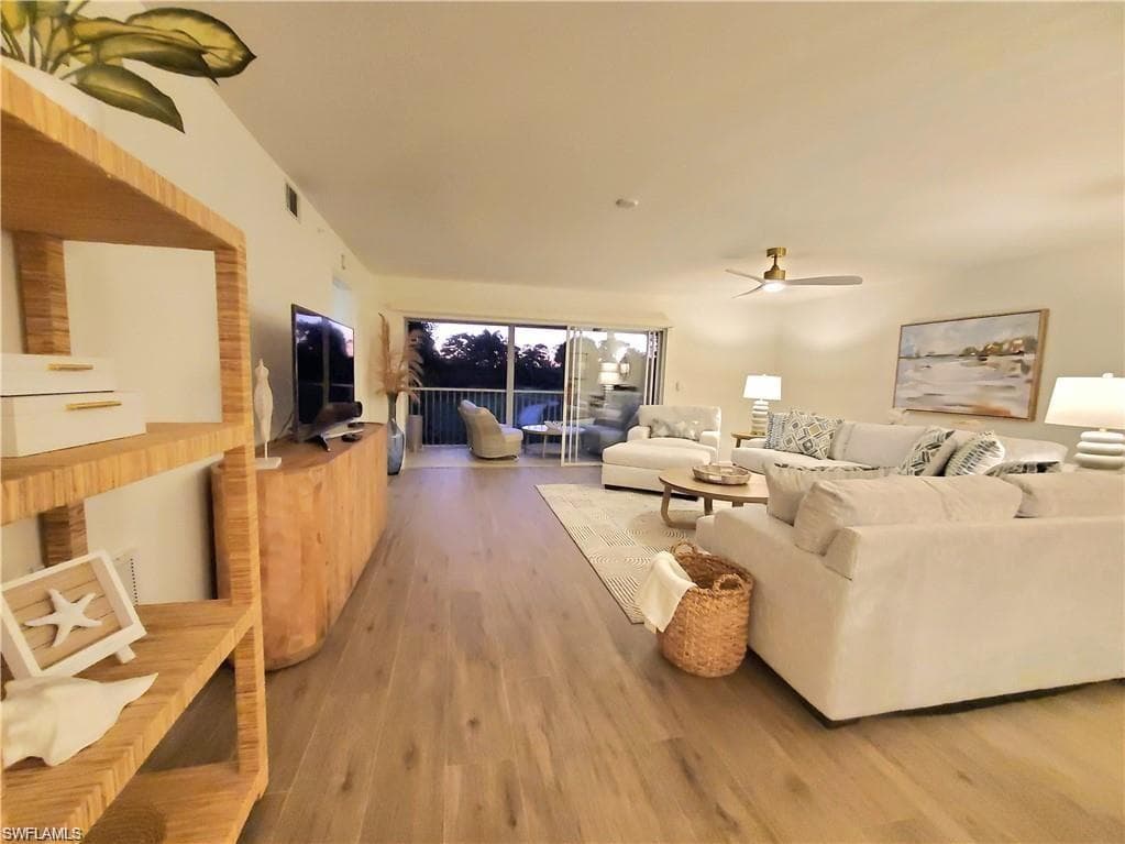 1051 Eastham WAY # 204, NAPLES FL 34104-5