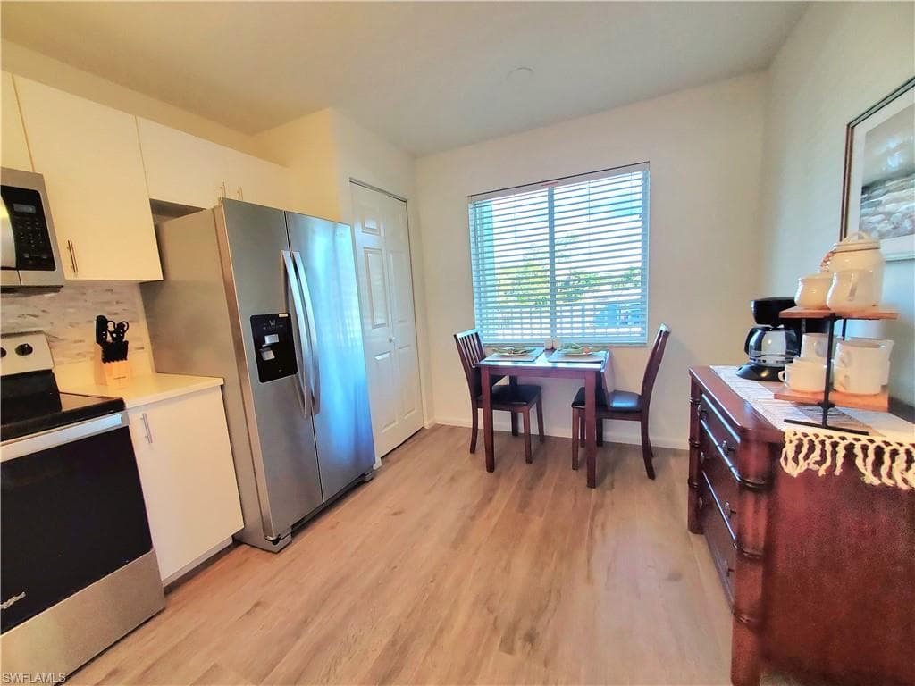 1051 Eastham WAY # 204, NAPLES FL 34104-21