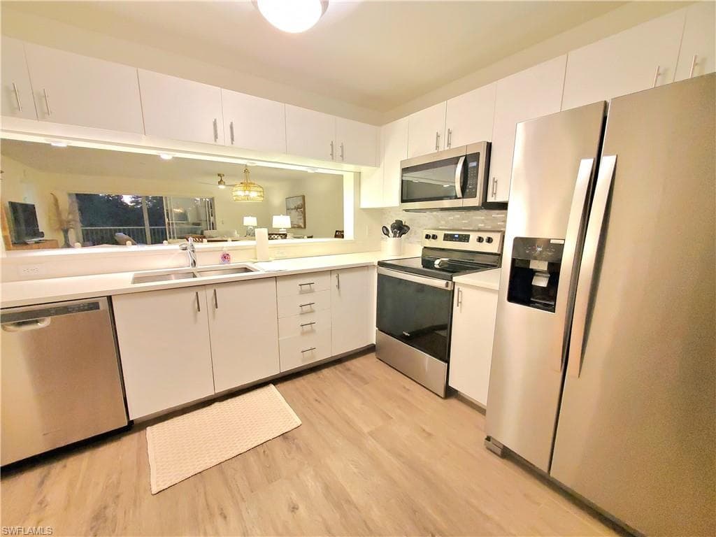 1051 Eastham WAY # 204, NAPLES FL 34104-18