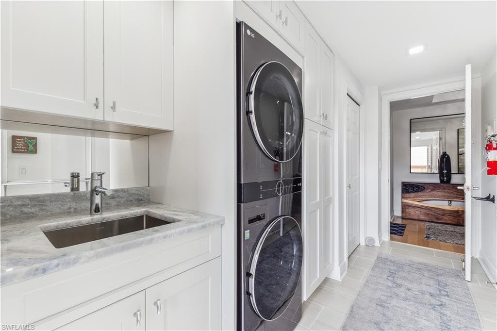 15160 Harbour Isle DR # 202, FORT MYERS FL 33908-21