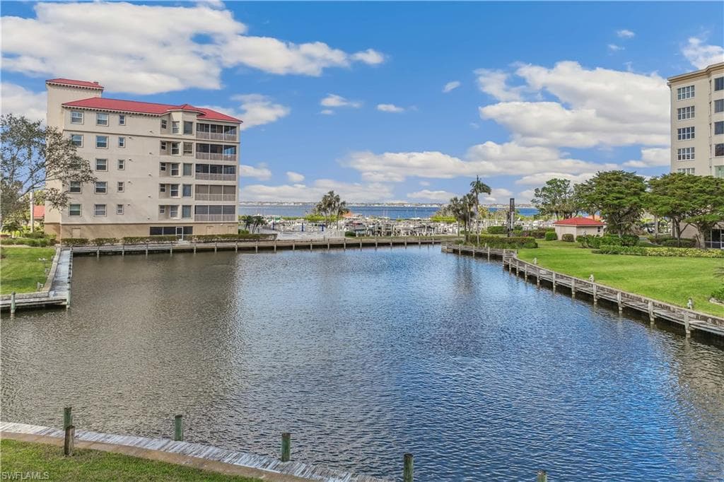 15160 Harbour Isle DR # 202, FORT MYERS FL 33908-37