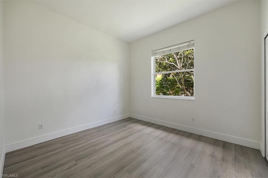 1087 Port Orange WAY, NAPLES FL 34120-26