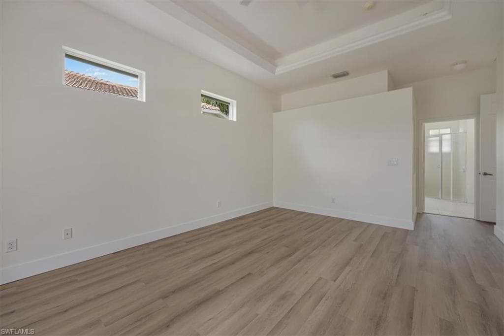 1087 Port Orange WAY, NAPLES FL 34120-19