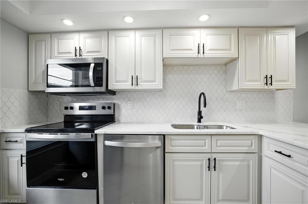 16001 Dublin CIR # 103, FORT MYERS FL 33908-1