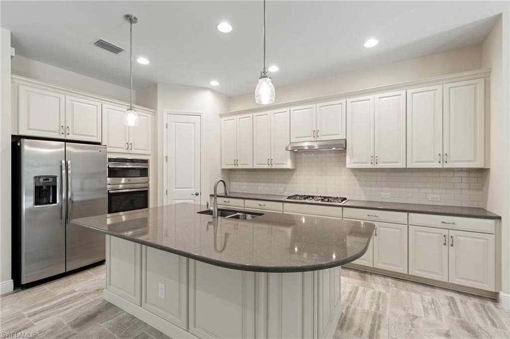 21539 Oaks Of Estero CIR, ESTERO FL 33928-12