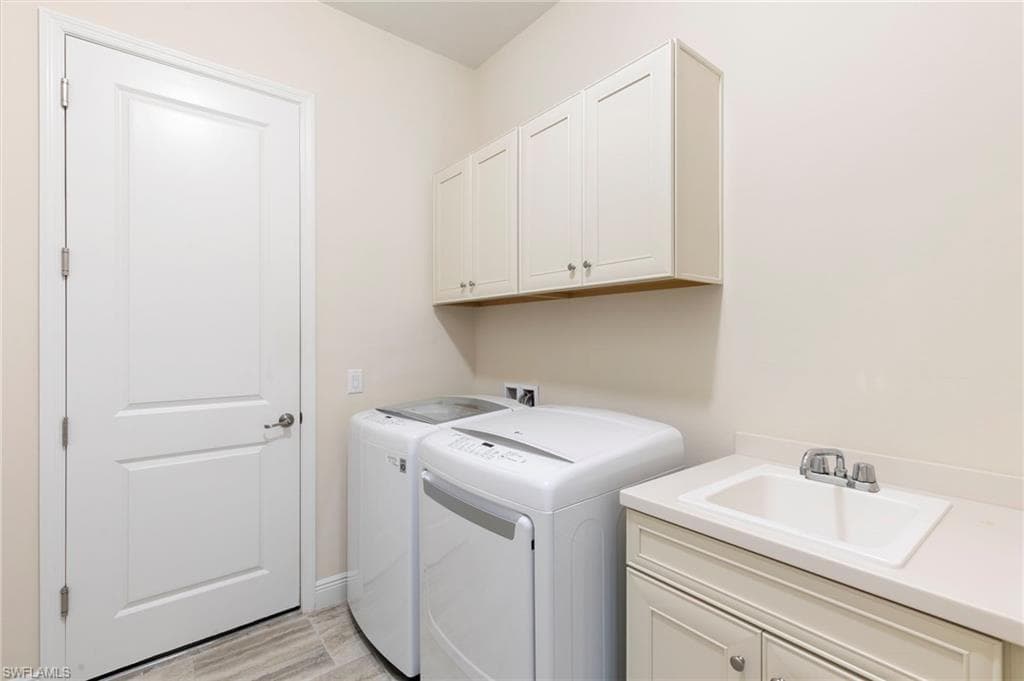 21539 Oaks Of Estero CIR, ESTERO FL 33928-33