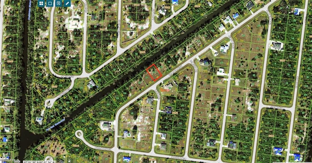 153 Theresa BLVD-1