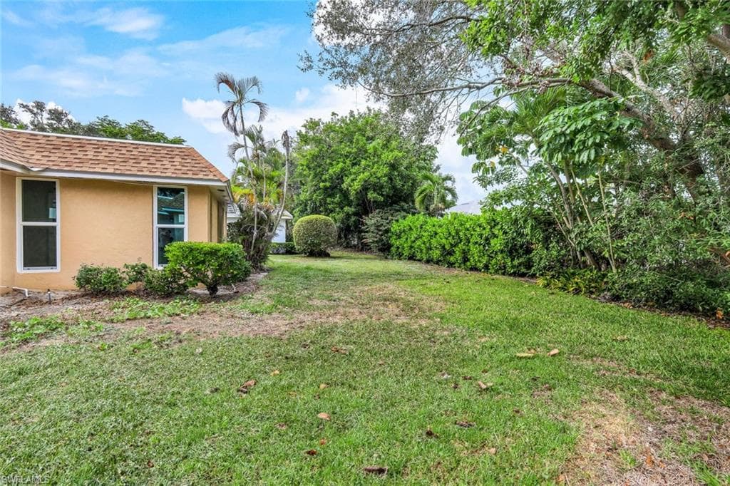 233 YORKSHIRE CT, NAPLES FL 34112-12
