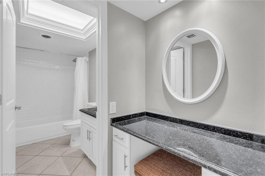 1401 Middle Gulf DR # 302L, SANIBEL FL 33957-23