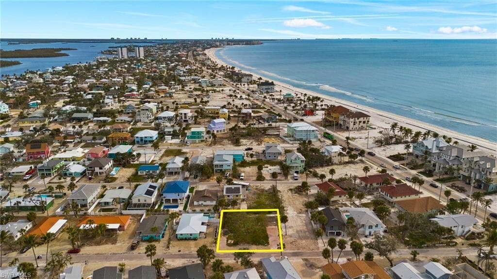 136 Madison CT, FORT MYERS BEACH FL 33931-21