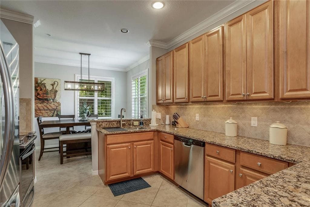 10240 Cobble Notch LOOP # 202, BONITA SPRINGS FL 34135-9