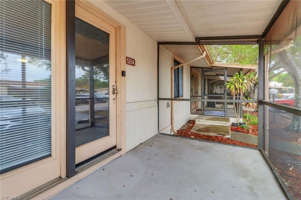 5214 Treetops DR # I, NAPLES FL 34113-1