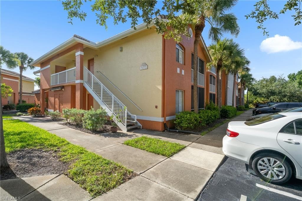 6360 Aragon WAY # 105, FORT MYERS FL 33966-35