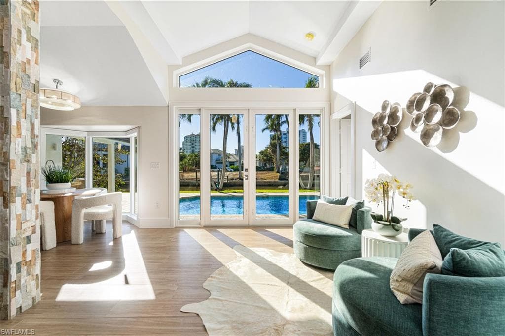 5203 Starfish AVE, NAPLES FL 34103-16