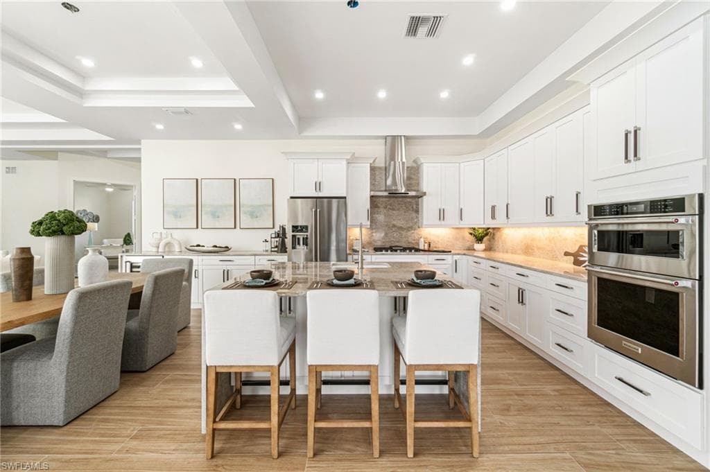 5203 Starfish AVE, NAPLES FL 34103-25