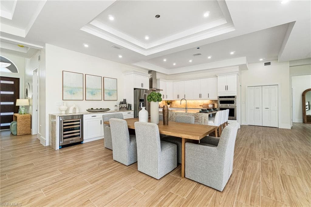 5203 Starfish AVE, NAPLES FL 34103-20