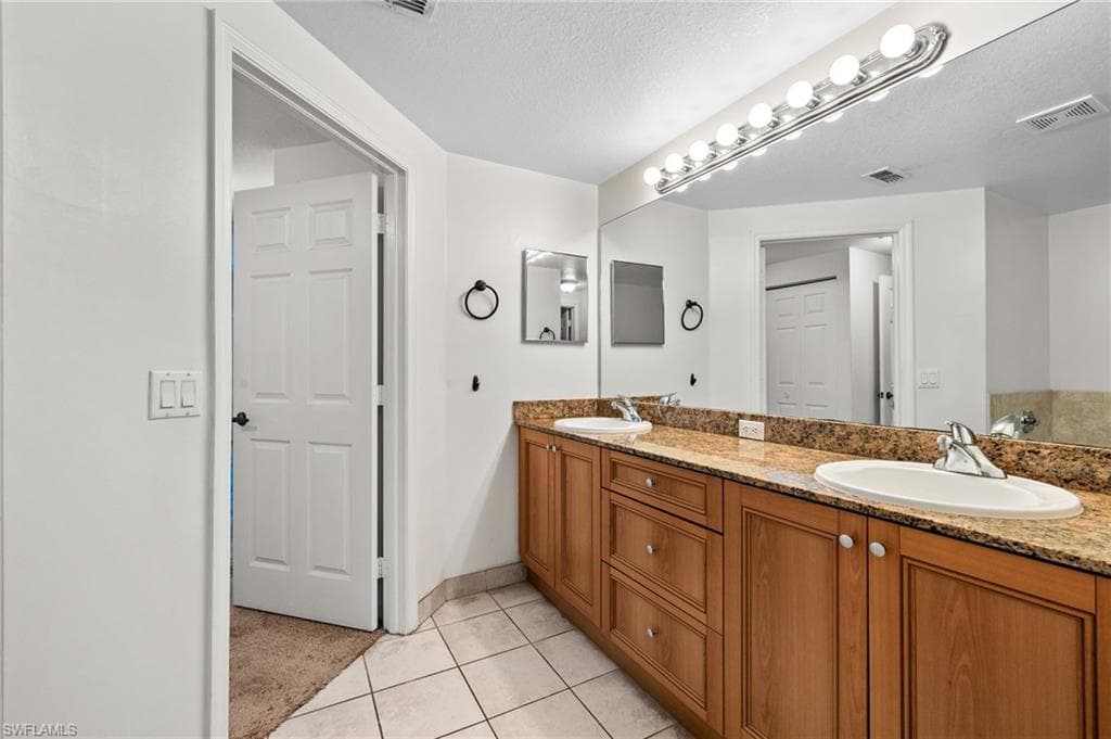 20140 Estero Gardens CIR # 206, ESTERO FL 33928-16