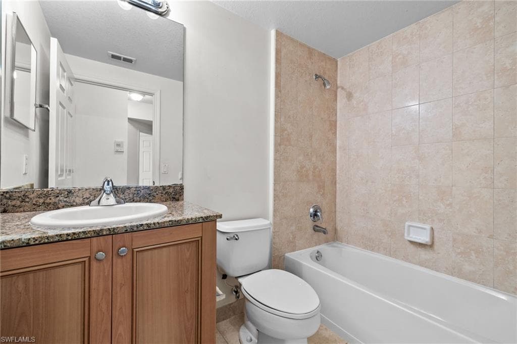 20140 Estero Gardens CIR # 206, ESTERO FL 33928-19