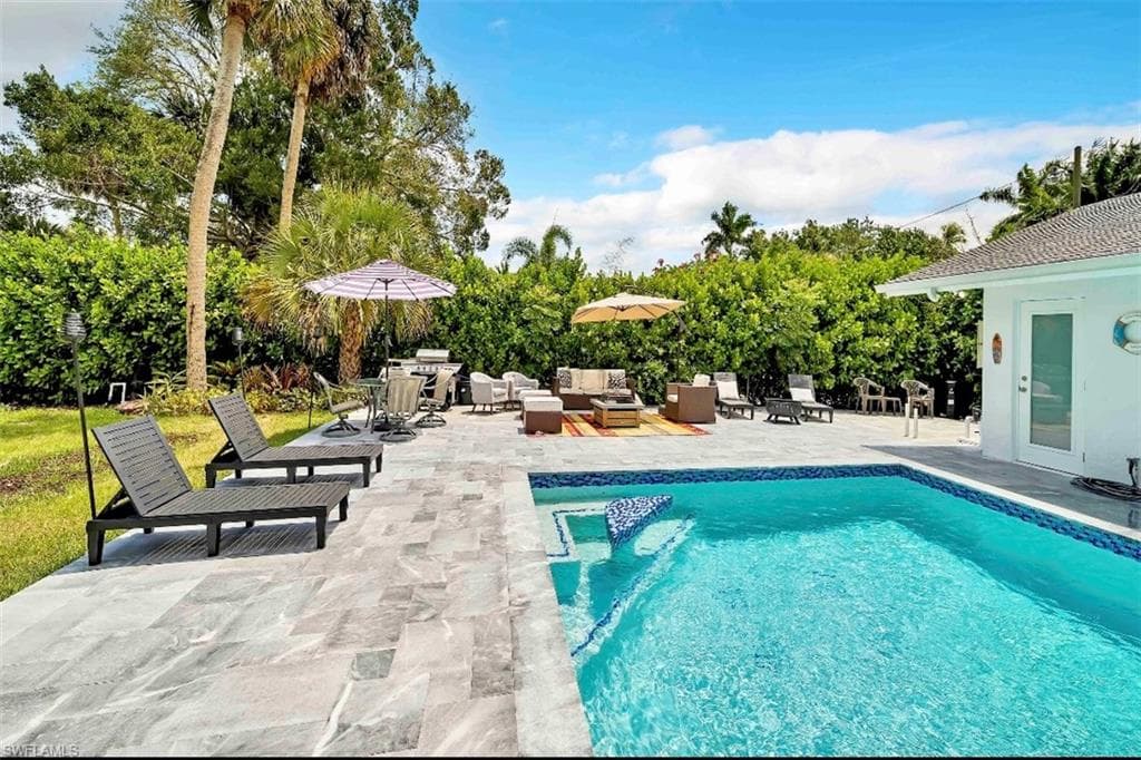 27237 Rio Vista Circle, BONITA SPRINGS FL 34135-32