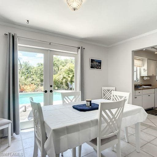 650 S Golf DR, NAPLES FL 34102-21