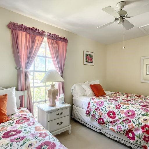 650 S Golf DR, NAPLES FL 34102-39