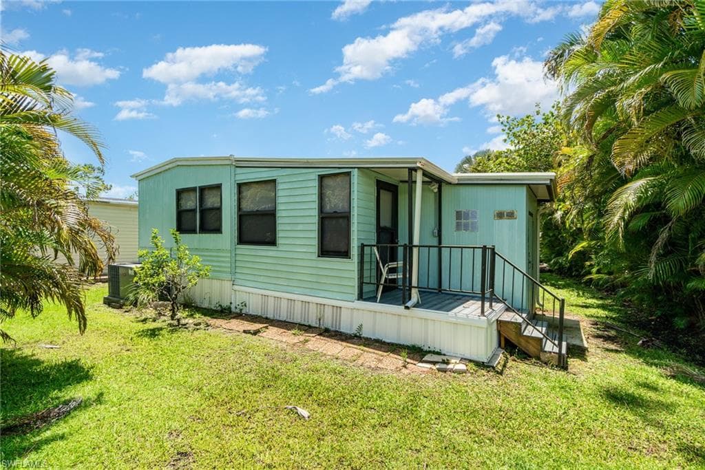 10839 Barred Owl CIR, ESTERO FL 33928-26