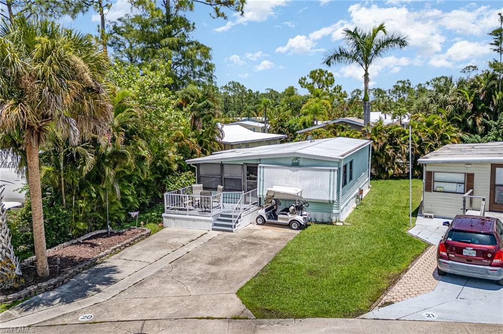 10839 Barred Owl CIR, ESTERO FL 33928-2