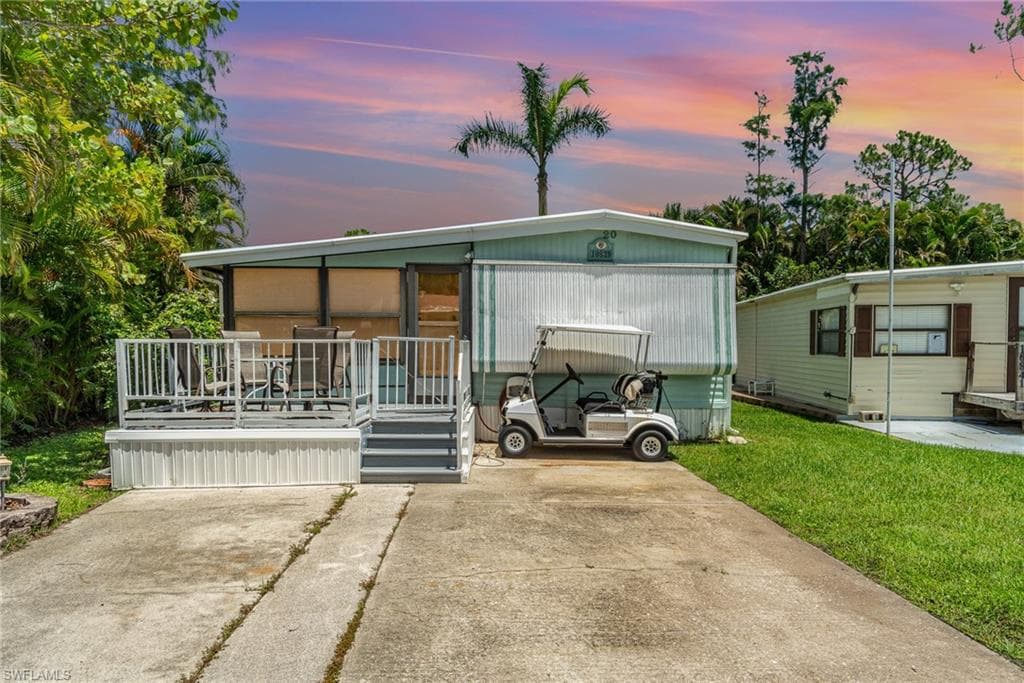 10839 Barred Owl CIR, ESTERO FL 33928-3