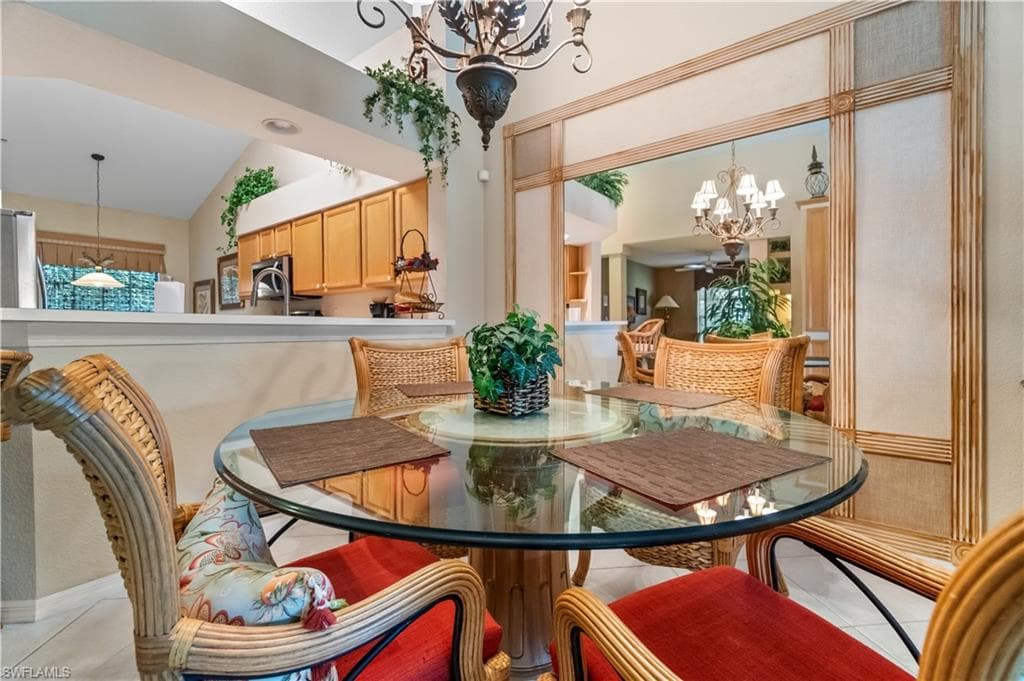 1980 Willow Bend CIR # 204, NAPLES FL 34109-7