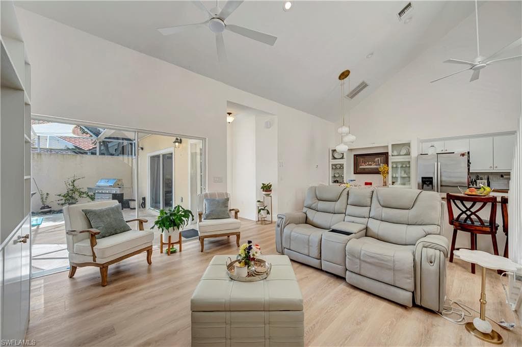 4211 Covey CIR # 22C, NAPLES FL 34109-8