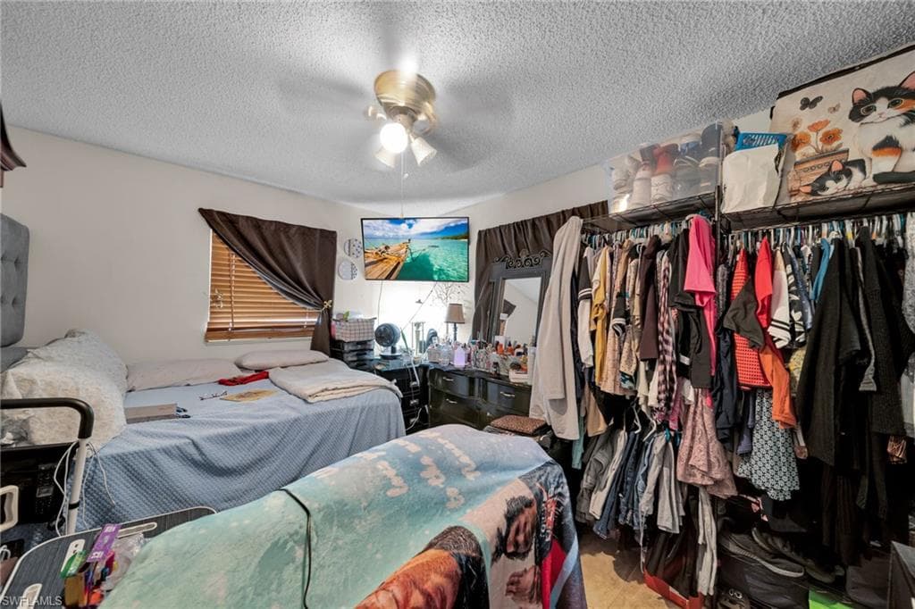 63 Tangelo CT, LEHIGH ACRES FL 33936-13