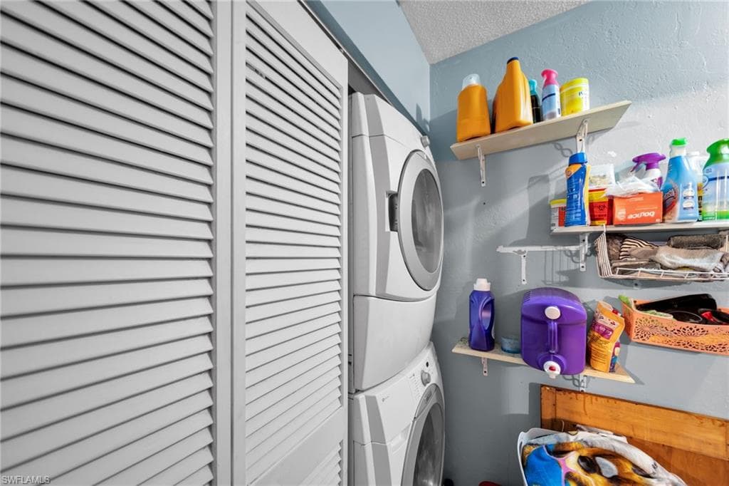 63 Tangelo CT, LEHIGH ACRES FL 33936-14