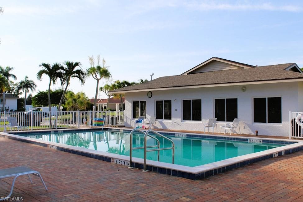 5441 Peppertree DR # 6, FORT MYERS FL 33908-40