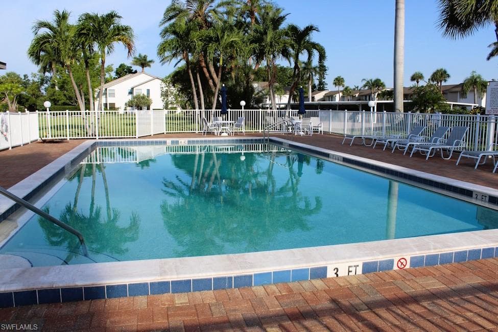 5441 Peppertree DR # 6, FORT MYERS FL 33908-38