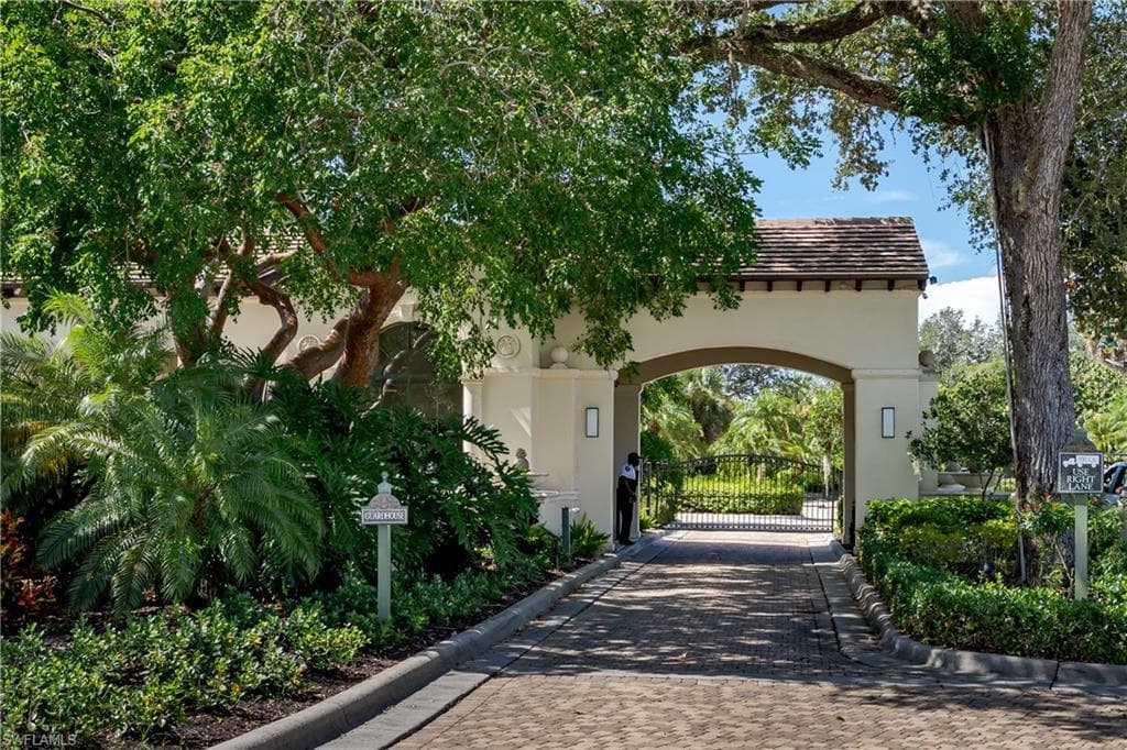 809 Whiskey Creek DR, MARCO ISLAND FL 34145-14