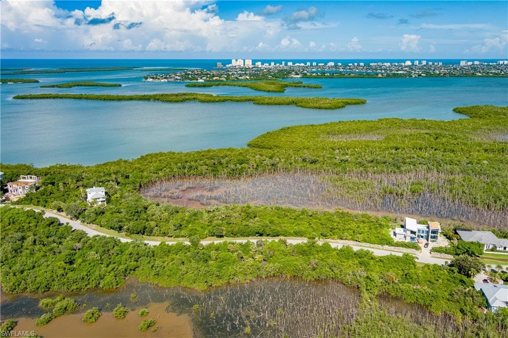 815 Whiskey Creek DR, MARCO ISLAND FL 34145-4