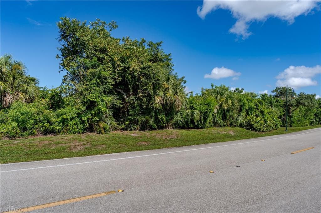 815 Whiskey Creek DR, MARCO ISLAND FL 34145-8