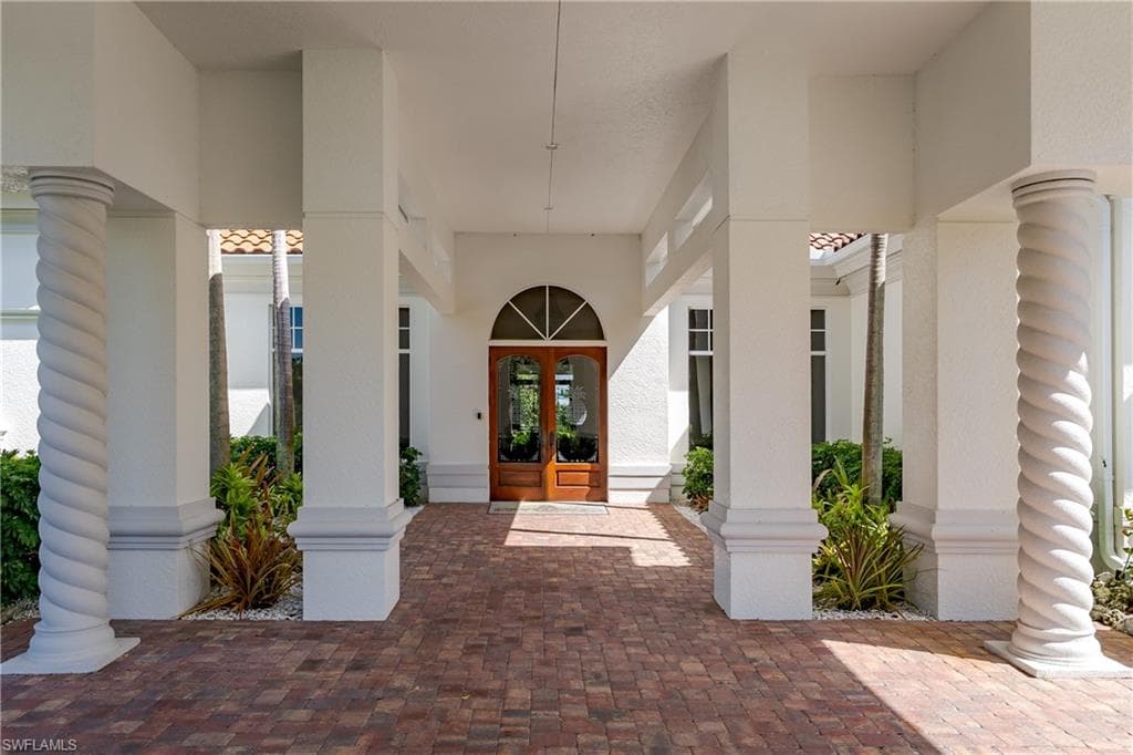 815 Whiskey Creek DR, MARCO ISLAND FL 34145-10